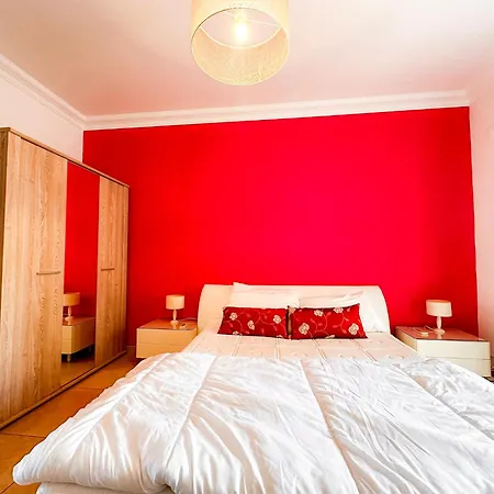 Apartment Stylish 3 Bedroom In The Heart Of 10 *