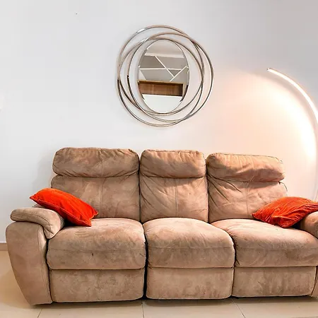 Apartmán Stylish 3 Bedroom In The Heart Of S10