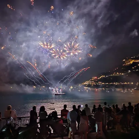 Stylish 3 Bedroom In The Heart Of S10 Apartmán