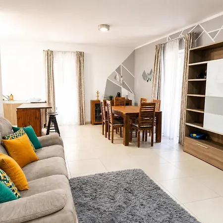 The Enigma - Sea View 10 Apartment *