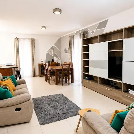 The Enigma - Sea View 10 * Sliema